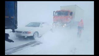 Ужасные дороги севера. Дорога на Ямал. Terrible roads of the north. The road to Yamal.