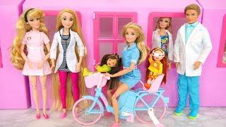 Barbie and her Sister go to Pediatrician & Dentist Klinik Docteur RSUD Médico مستشفى للدمى