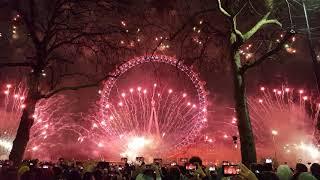 London 2018/2019 New Years Eve Fireworks - Blue Area