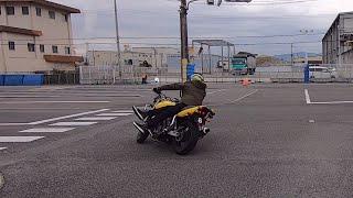 バイクに乗るとガチガチになってしまう人へ