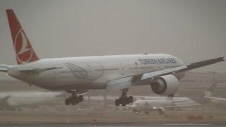 Storm!! Turkish Airlines Boeing 777-300ER Crosswind Landing at Narita