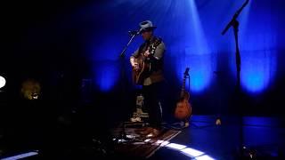 Gregory Alan Isakov - Master and a hound (live)