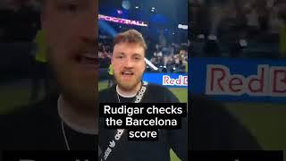 Rüdiger checking Barca vs. Leganés with joy! #RealMadrid #FCBarcelona #Football