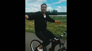 AKSHAY KUMAR CYCLE ACCIDENT||#shorts #akshaykumar #funny