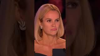 Над ним смеялись, пока он не начал петь  #голос #thevoice #shorts