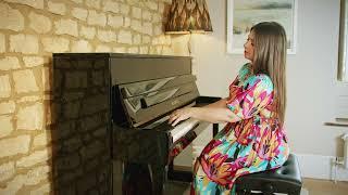 Lara Melda performs Chopin’s Nocturne Op. 9 No. 1 on the Kawai K-200 ATX4