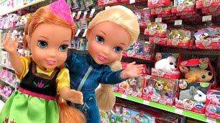 Toy Hunt with Elsa & Anna toddlers ! Lots of toys and dolls ! Playing