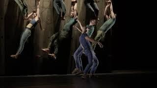 Extrait de Vertikal de Mourad Merzouki enregistré au festival Montpellier Danse 2019