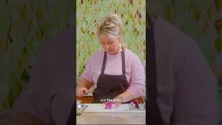How to cut an onion like a chef