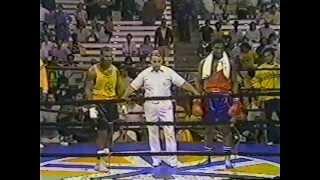 Mike Tyson vs Winston Benett (amateur fight)