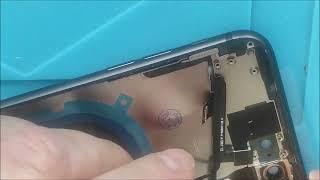 iPhone 8 + : installation boutons du haut à gauche et à droite vue détaillée