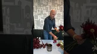 Calvert Crary of FlowerSchool New York and FlowerSchool LA teaches you to make a hand tied bouquet.