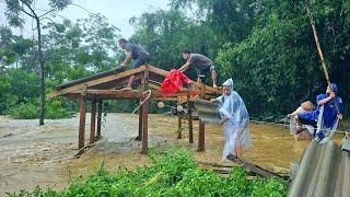 Typhoon YAGI makes landfall in Vietnam : Mai and her relatives tried to salvage what was left