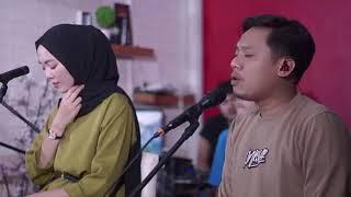 mas jar & mbak uus - bagai langit dan bumi