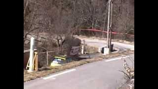 Rallye de Vaison la Romaine 2012. Eric Niel/ Florian Frison  Saxo N°102 (Epingle Savoillans)