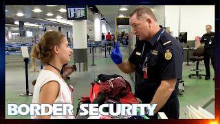 Customs Officers Find Suspicious Item In Traveller’s Luggage | S14 Ep 7 | Border Security Australia