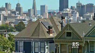 A 'Painted Lady' on San Francisco's Alamo Square Goes Solar