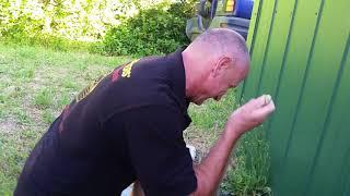 Australia's snakeman rescues a dangerously venomous Copperhead from a net at Christmas.