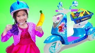 Emma Pretend Play with Disney Frozen Scooter Ride-On Toy