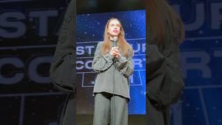 Красотка на сцене #стендап #standupchannel #юмор #comedy #standup #standuplife #funny #смех