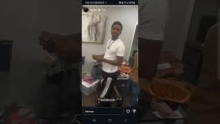 Hunxho Rubs Pizza On Friend's White Shirt #hunxhotypebeat #hunxho #huncho #rap #rapper #hiphopartist