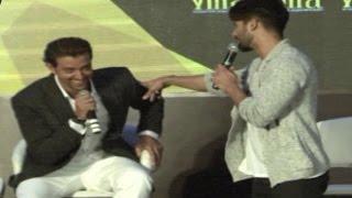 Shahid Kapoor EMBARRASSES Hrithik Roshan in PUBLIC!