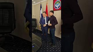 ПРЕЗИДЕНТ ФЕДЕРАЦИИ БОРЬБЫ КР ЭРКИН ТЕНТИШЕВ НАГРАДИЛ ПРИЗЕРОВ ПО ГРЕКО-РИМСКОЙ БОРЬБЕ.