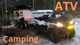 ATV Camping i skogen. / ATV Camping in the forest.