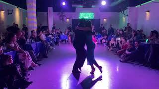 Ornella Simonetto y Ariel Taritolay en Juernes Milonga (1/2)