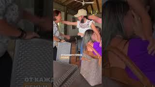 Переоделась в официантку // - Устроила всем СЮРПРИЗ!