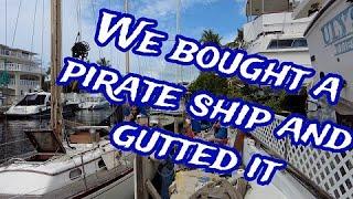 We bought an Abandoned Pirate Vessel for 1$. LOST THE RUDDER WHILE AT SEA!