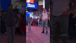 Times Square’s breakdance, New York City breakdancing! #shorts #nyc #timessquare #entertainment
