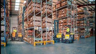 #Combilift Aisle Master - in Narrow Aisle handling pallets in a #warehouse