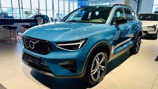 Volvo XC40 B4 Plus Dark | Fjord Blue | City Block textile seats in Grey Melange