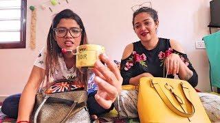 What's in her bag? | AG Vlogs EP 17 | Amrutha Suresh | Abhirami Suresh |