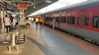 11301 Chhatrapati Shivaji Maharaj Terminus Bangalore Udyan Express Train announcement at Gulbarga