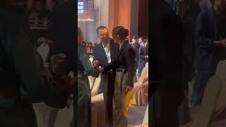 #陈建斌 #蒋勤勤 夫妇出席中国电影导演之夜，两人越来越有夫妻相了！陈建斌曾和吴越相恋5年，没想到娶了相识个月的蒋勤勤