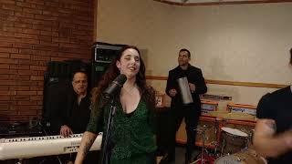 YAMILA Y LA GIMENEZ BAND - Haciendo Música