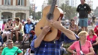 Un genio de la Guitarra en la Rambla de Mar del Plata 03/01/2016