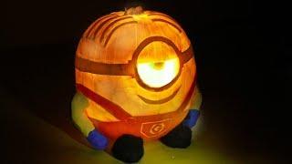 How to carve a Minion Pumpkin design