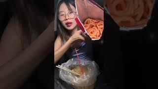 เกิดมา 28 ปีเพิ่งเคยเห็นคนห่อให้แบบนี้ #ผิงกินบนรถ #pingpantira