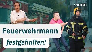 Autofahrer hält #Feuerwehrmann in Rettungsgasse fest! War das sogar LEGAL?