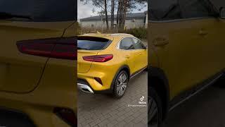 Kia XCEED Quantum Yellow po kilku modyfikacjach 