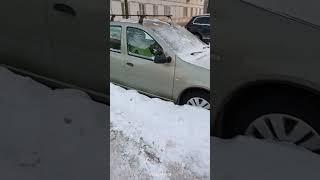 Анонимус застрял в сугробе!