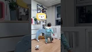 농구꿈나무 생후17개월아기 17 month old baby's dream is to become an NBA player