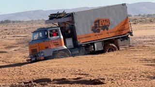 Schlammschlacht! Trucks im Matsch - Marokko EXMO Tour - Convoy der Expeditionsmobile in der Wüste