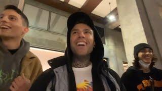 FEDEZ E L'INCONTRO CHE GLI SVOLTA LA SERATA!