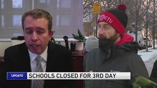 Chicago Public Schools closed for third day