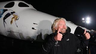 Virgin Galactic sells 100 flight tickets at US$450,000 each