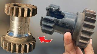 Repair a Broken Gear Shaft of Truck || Restoration of Broken Gear in Local Workshop ||